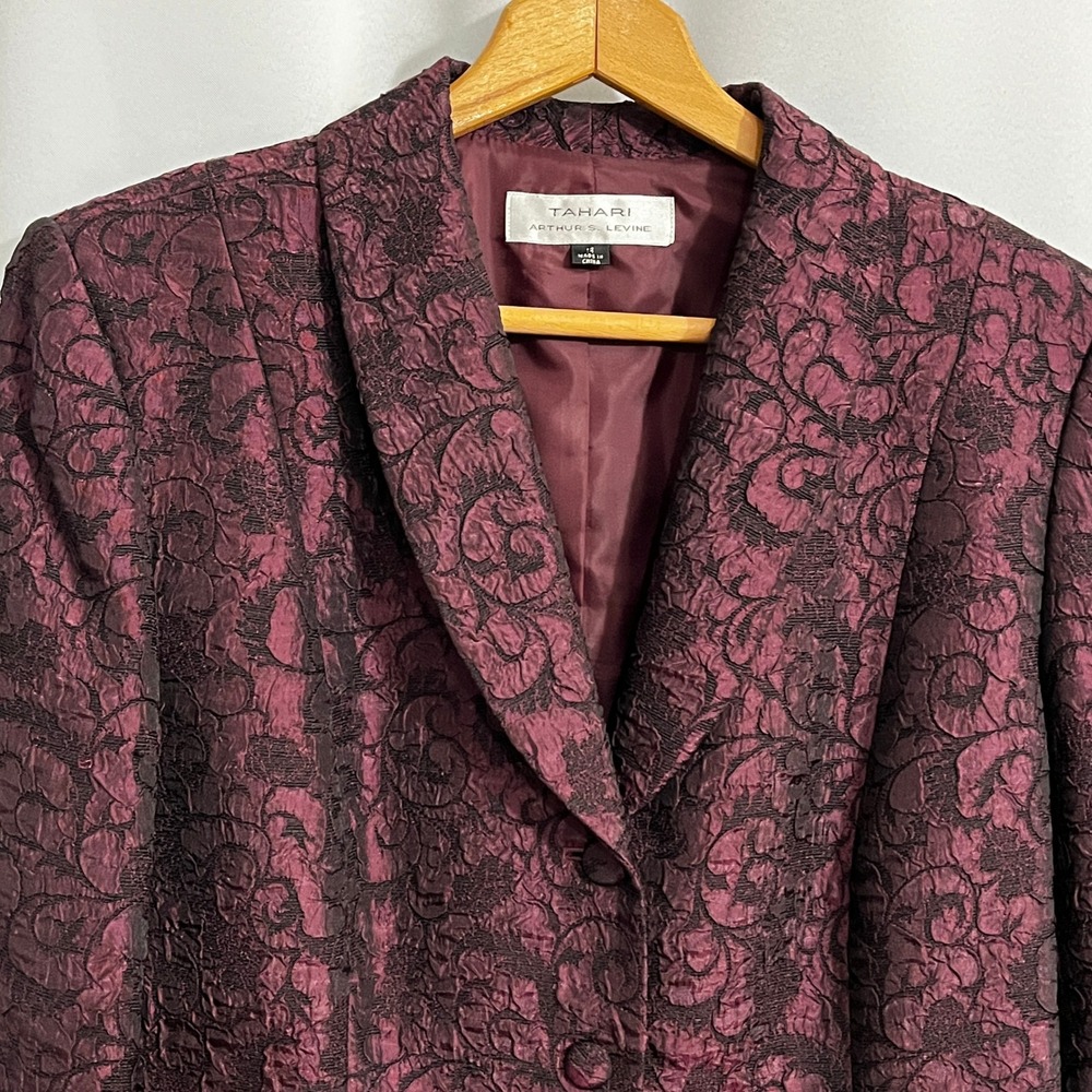 Tahari Blazer Womens 12 Burgundy Floral Jacquard 3-Button Tailored Career 1707 - Picture 6 of 14
